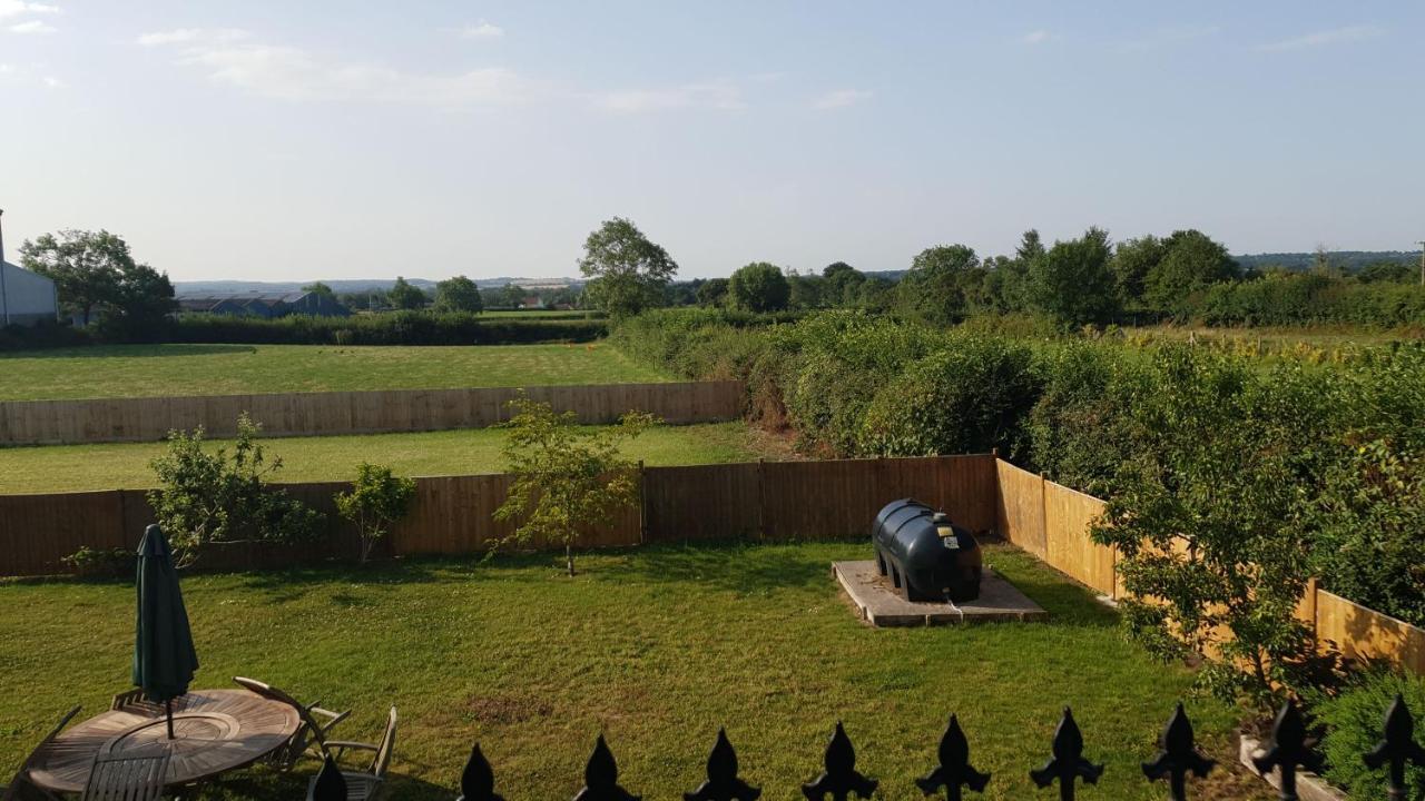 Millbatch Farm Bed & Breakfast Glastonbury Exterior foto